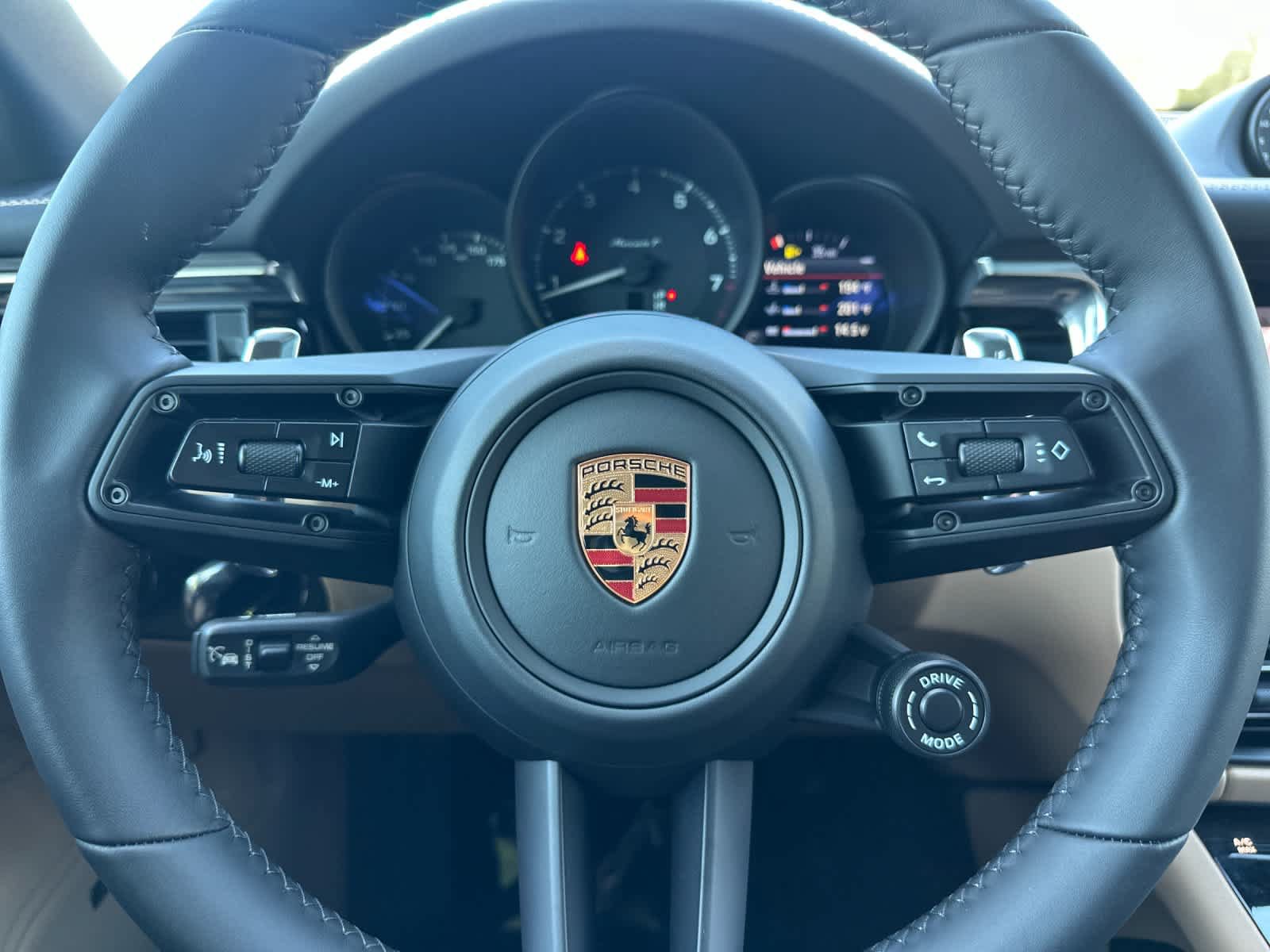 New 2026 Porsche Macan AWD/4WD image 26