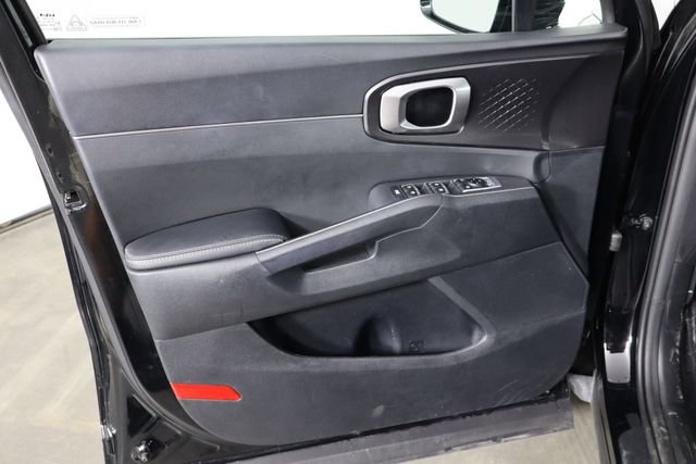 Certified 2025 Kia Sorento S w/ Panoramic Sunroof Package FWD image 20