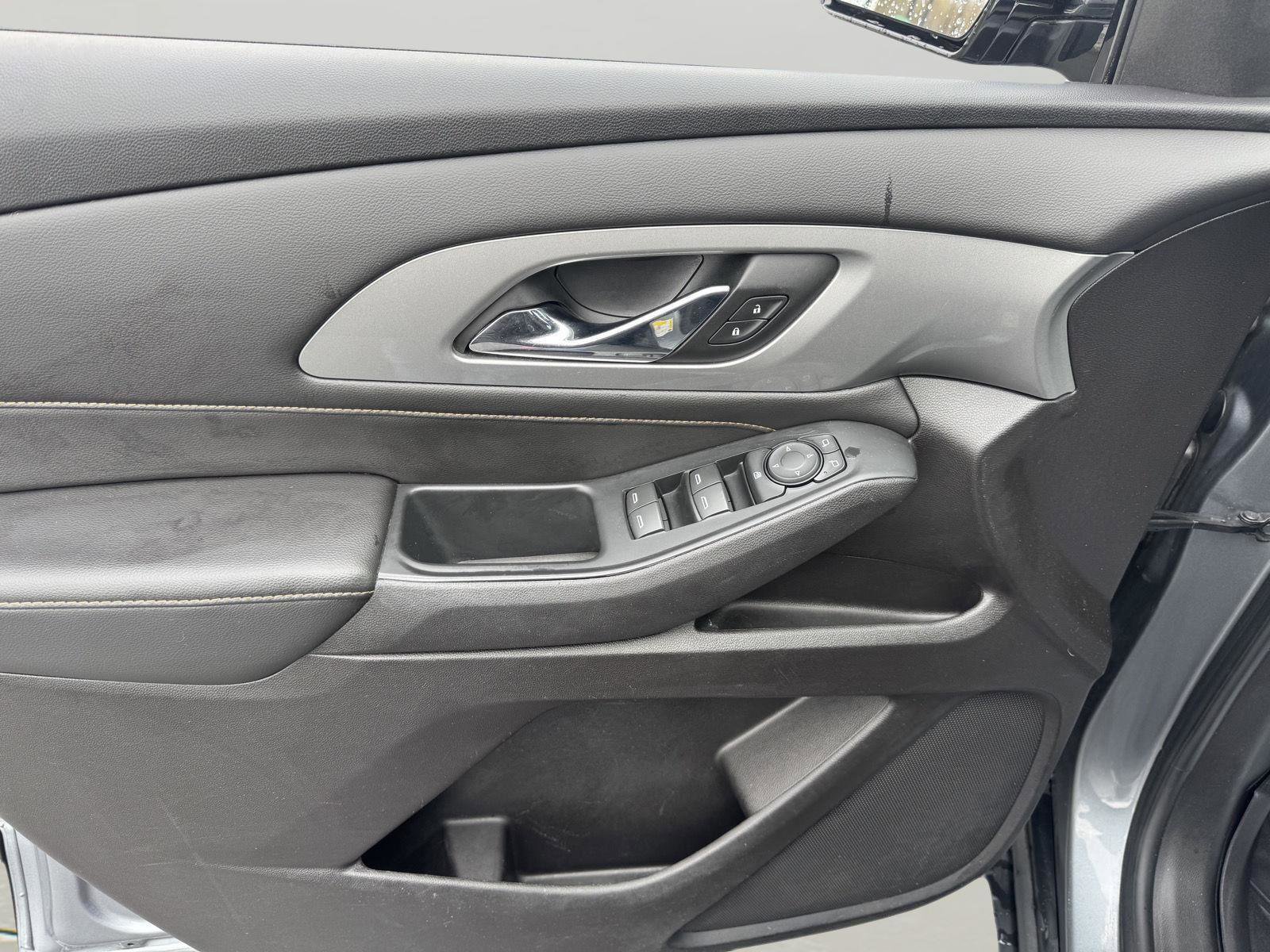 Used 2018 Chevrolet Traverse LS w/ LPO, Floor Liner Package FWD image 16