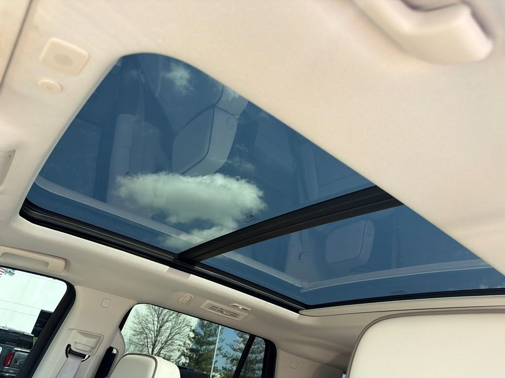 Used 2023 GMC Yukon Denali image 33