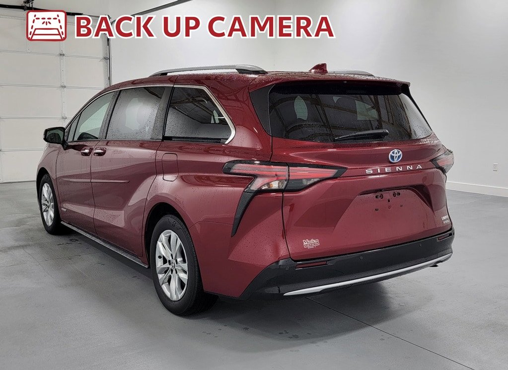 Used 2021 Toyota Sienna Limited FWD image 6