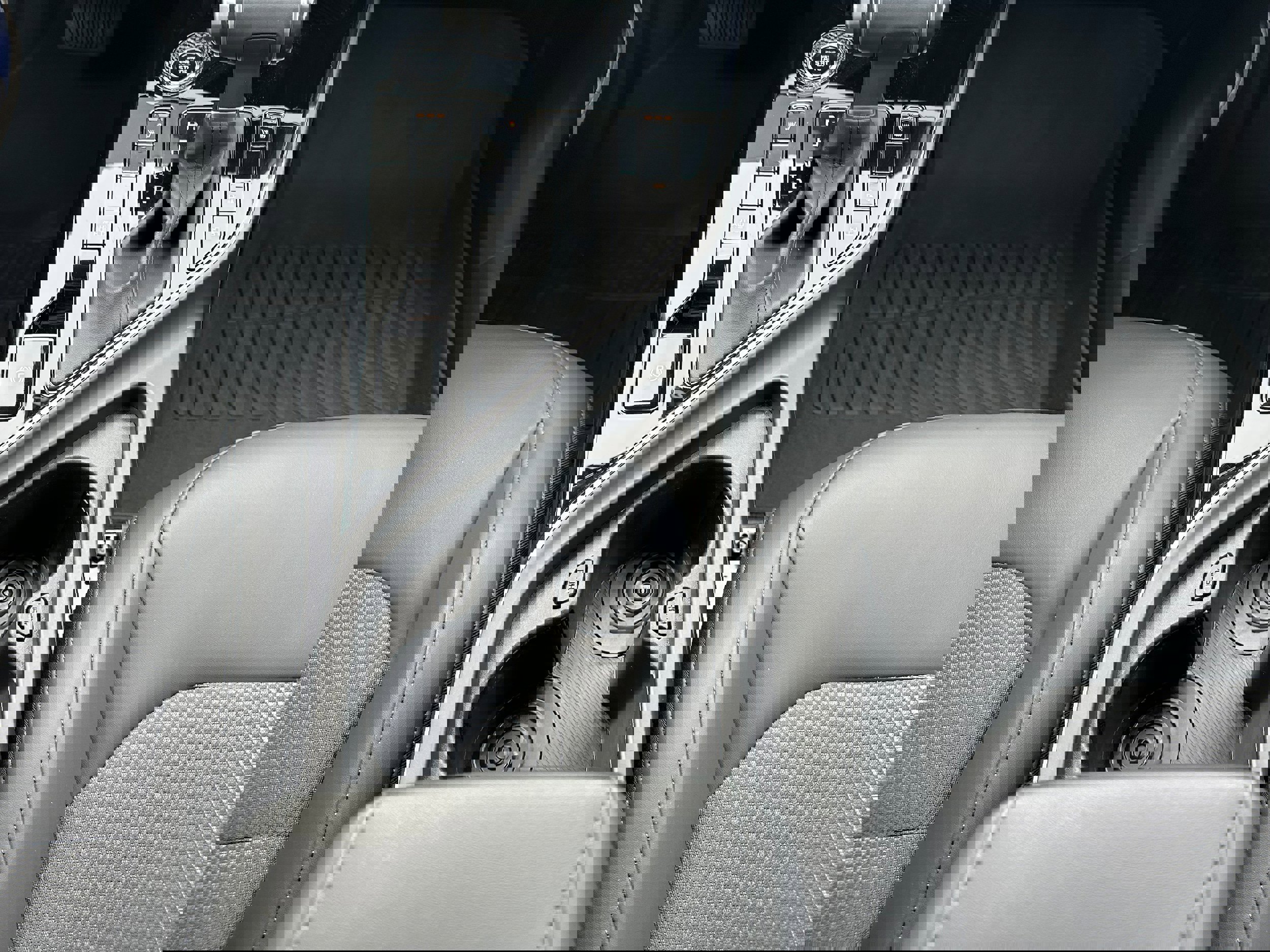 Used 2025 Kia Niro EX image 31