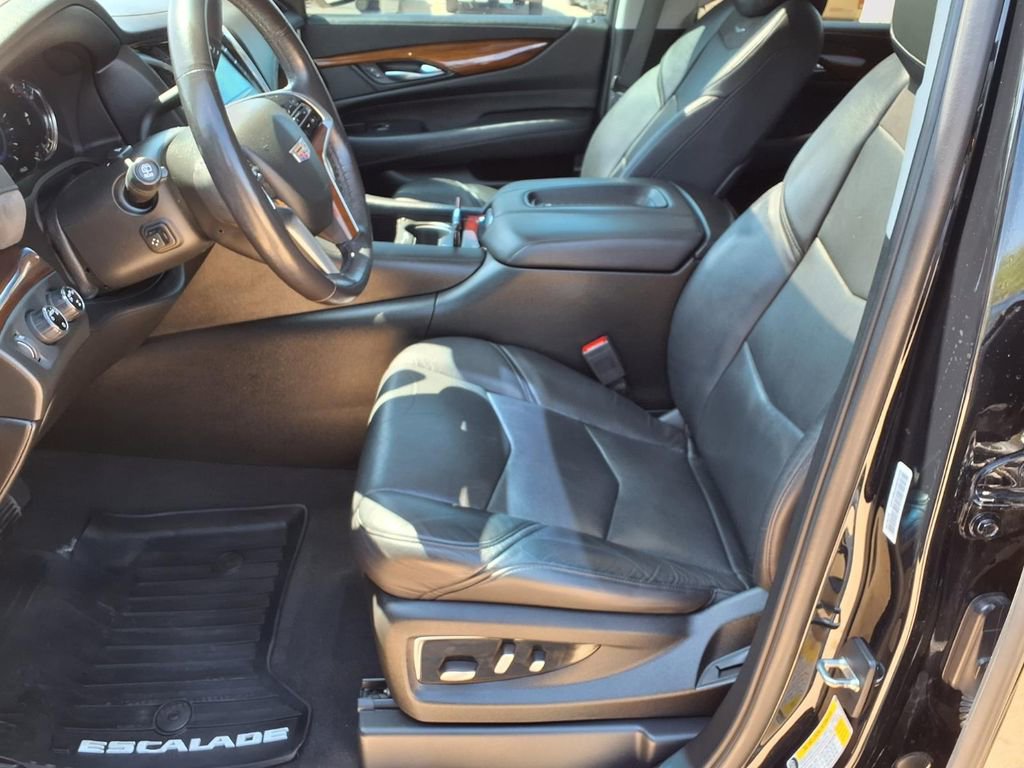 Certified 2018 Cadillac Escalade Premium Luxury image 15