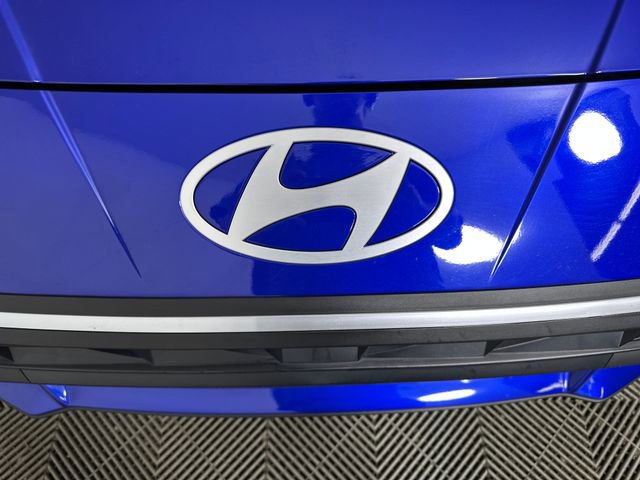 Used 2025 Hyundai Elantra Blue FWD image 9