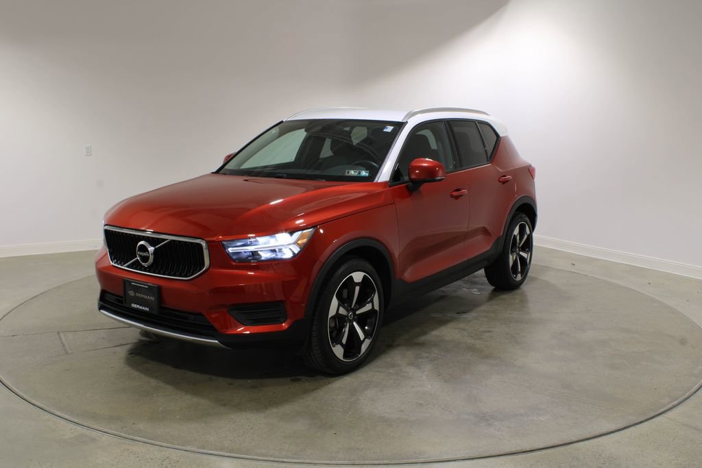 Used 2019 Volvo XC40 T5 Momentum