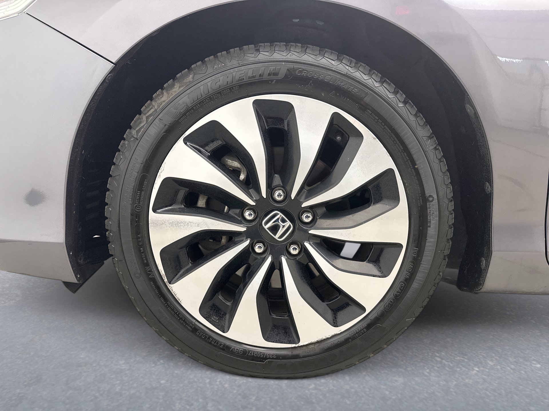 Used 2015 Honda Accord Hybrid Sedan image 22