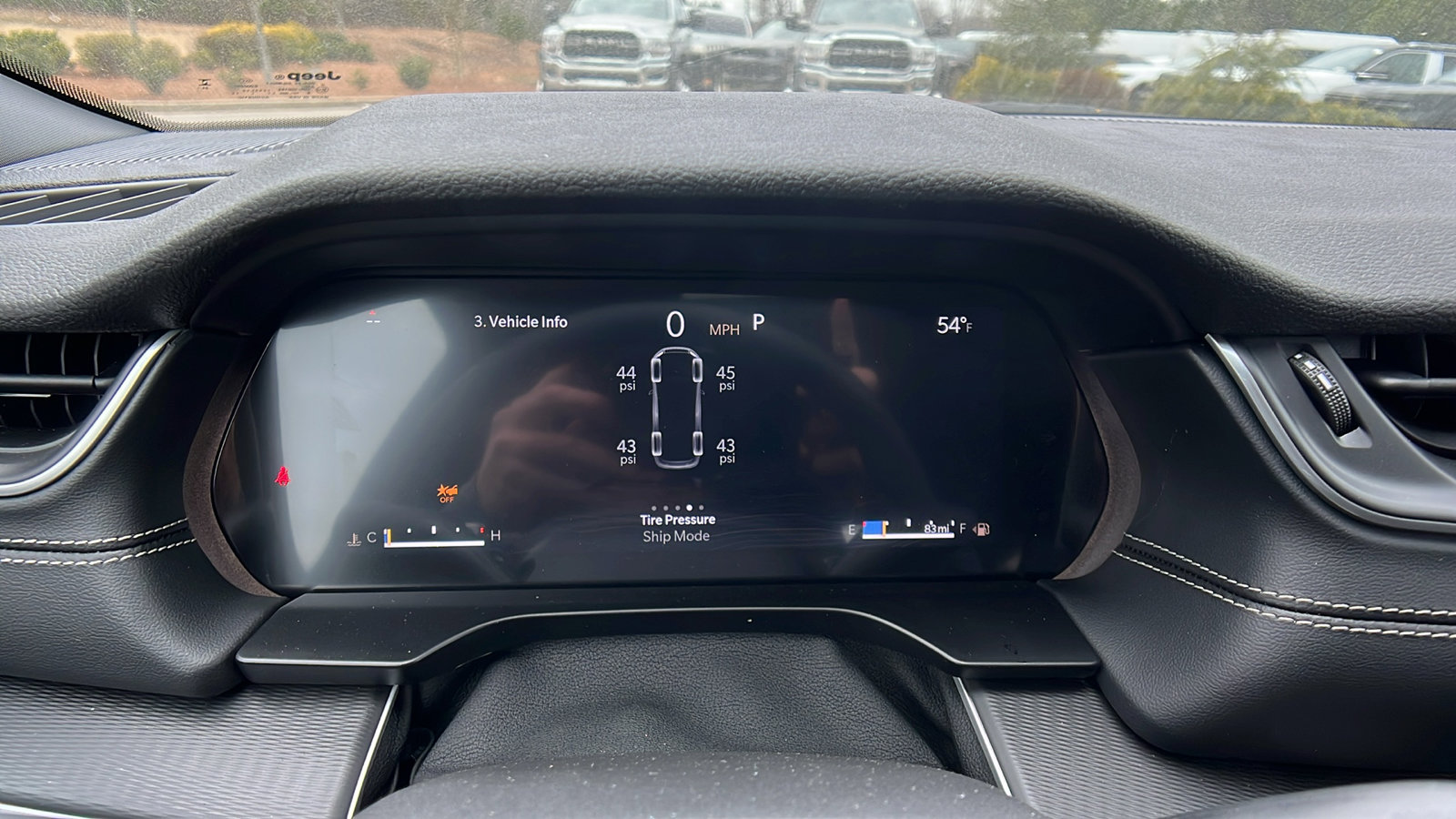 New 2025 Jeep Grand Cherokee L Altitude image 24