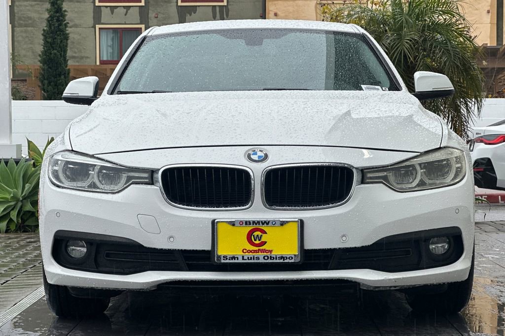 Used 2017 BMW 320i Sedan image 8