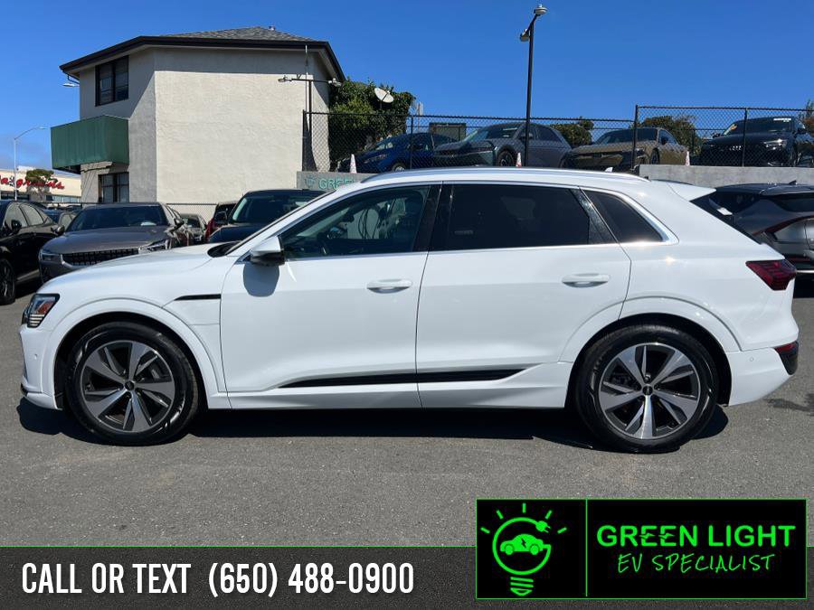 Used 2024 Audi Q8 e-tron Premium Plus w/ Premium Plus Package image 8