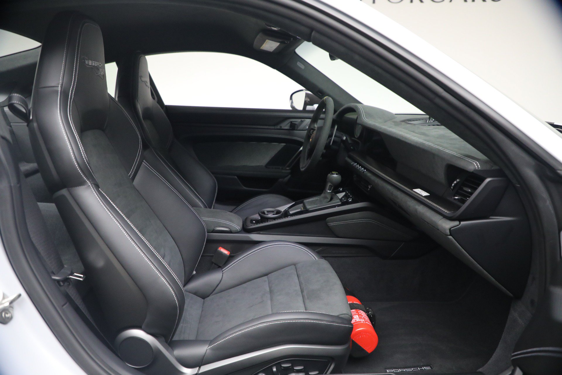Used 2025 Porsche 911 GT3 RS RWD image 16