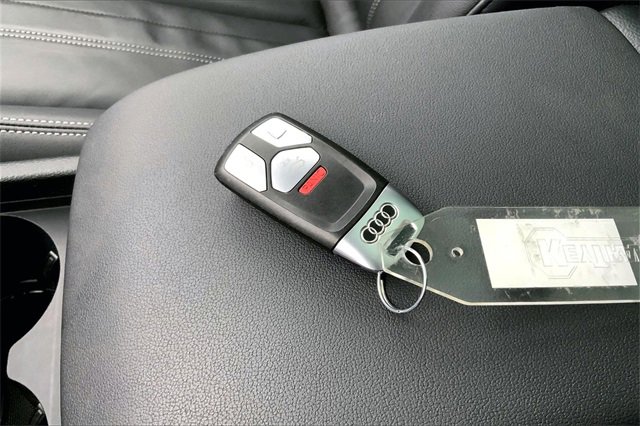 Certified 2023 Audi Q5 2.0T Premium w/ Convenience Package image 11