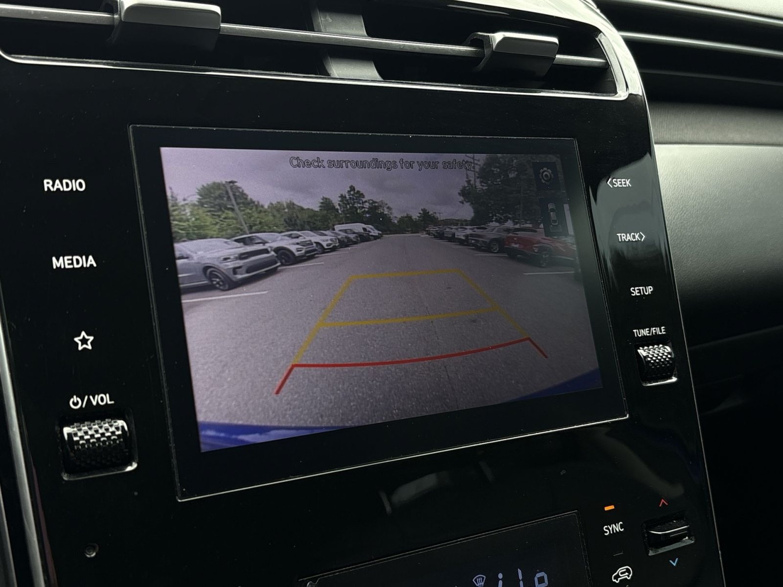 Certified 2023 Hyundai Tucson SEL w/ Convenience Package AWD/4WD image 15