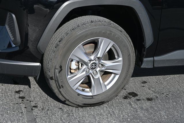 Certified 2025 Toyota RAV4 XLE image 5
