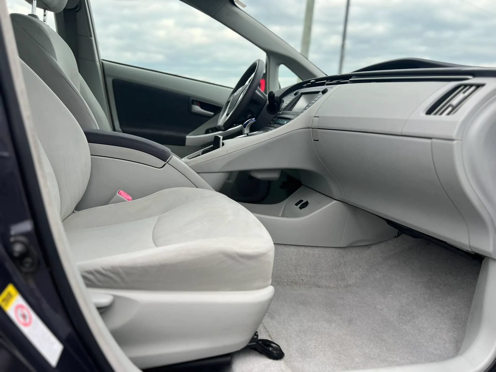 Used 2010 Toyota Prius FWD image 10