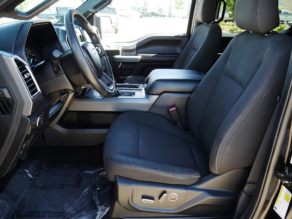 Used 2016 Ford F150 XLT w/ Equipment Group 302A Luxury AWD/4WD image 11