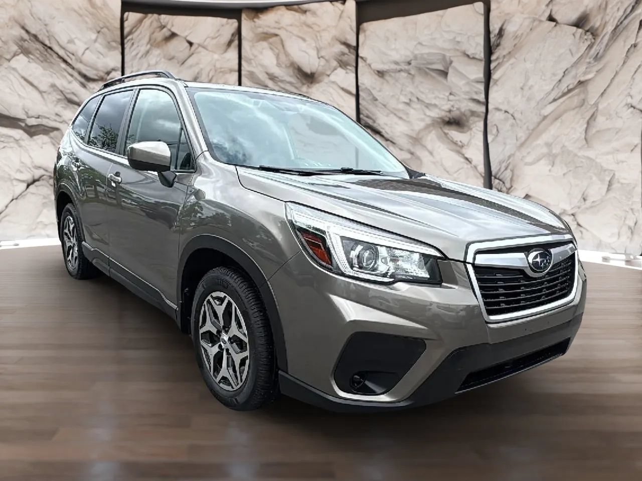 Used 2020 Subaru Forester Premium AWD/4WD image 2
