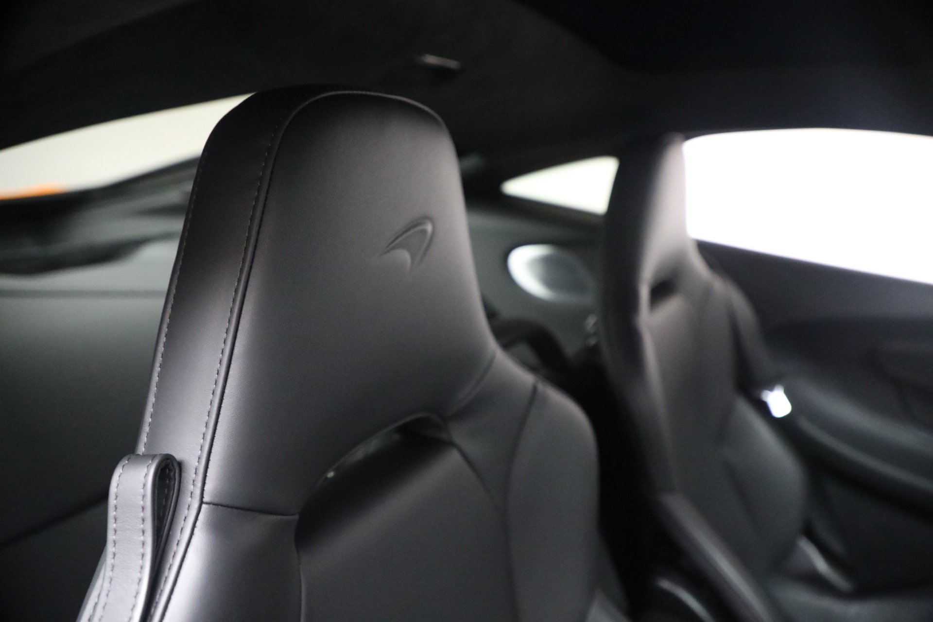 Used 2023 McLaren GT RWD image 25