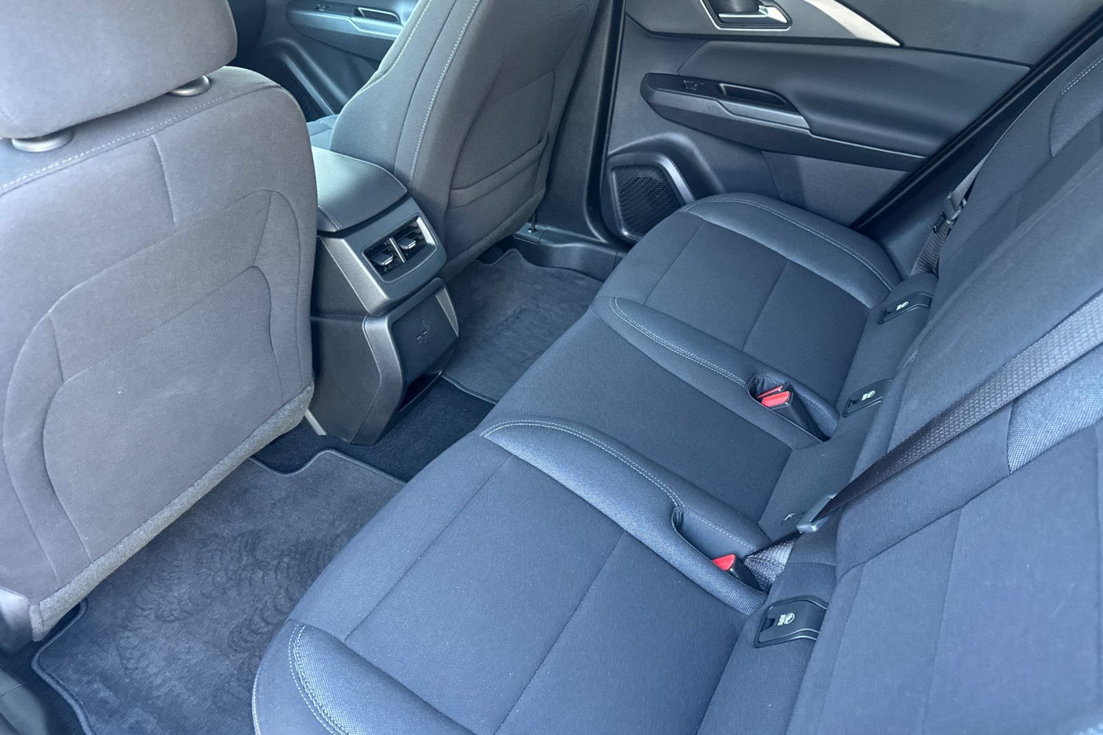 Used 2026 Chevrolet Equinox EV LT w/ Comfort Package AWD/4WD image 15