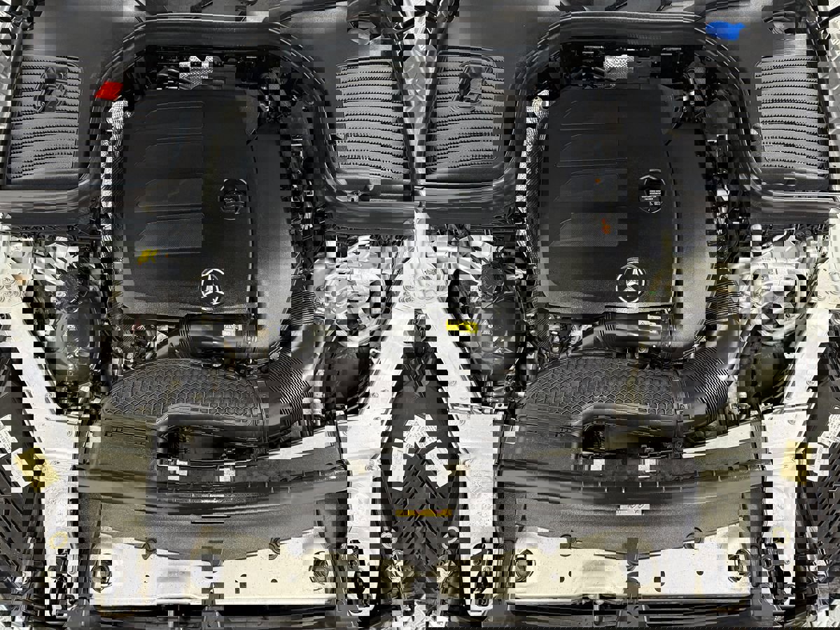 Used 2020 Mercedes-Benz GLC 300 4MATIC image 31