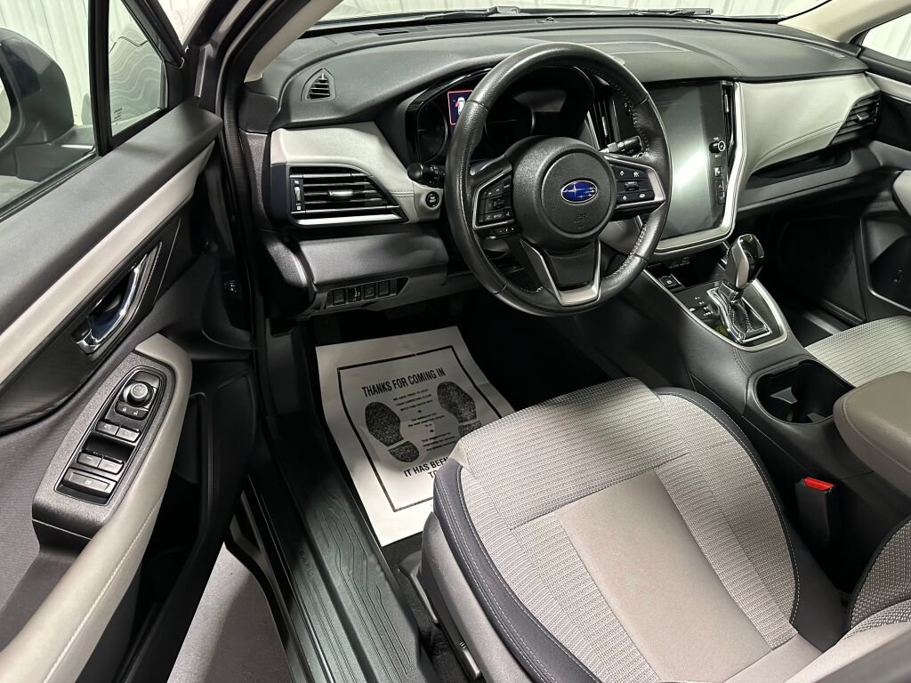 Used 2024 Subaru Outback Premium AWD/4WD image 6