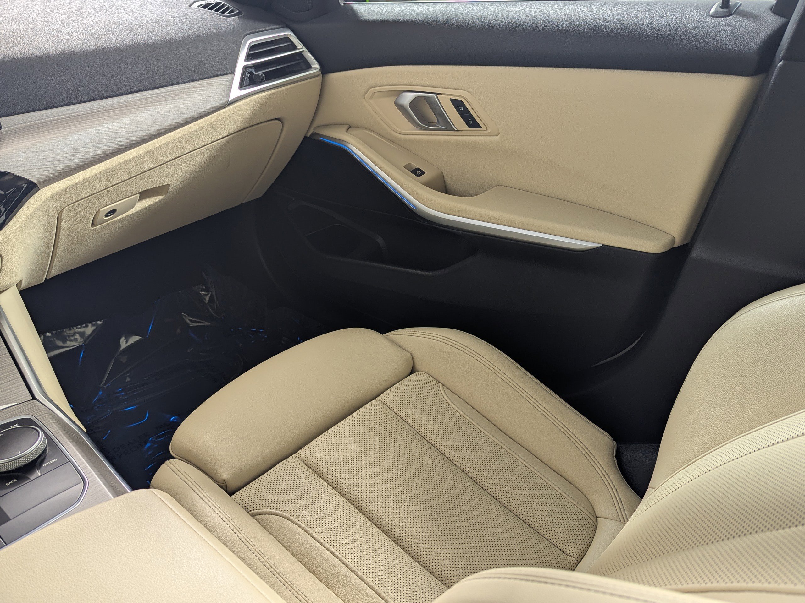 Used 2025 BMW 330i Sedan image 11