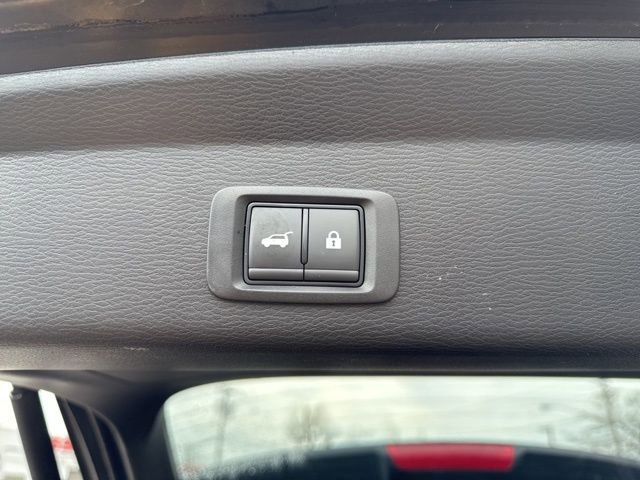 Used 2025 Mitsubishi Outlander SE image 24