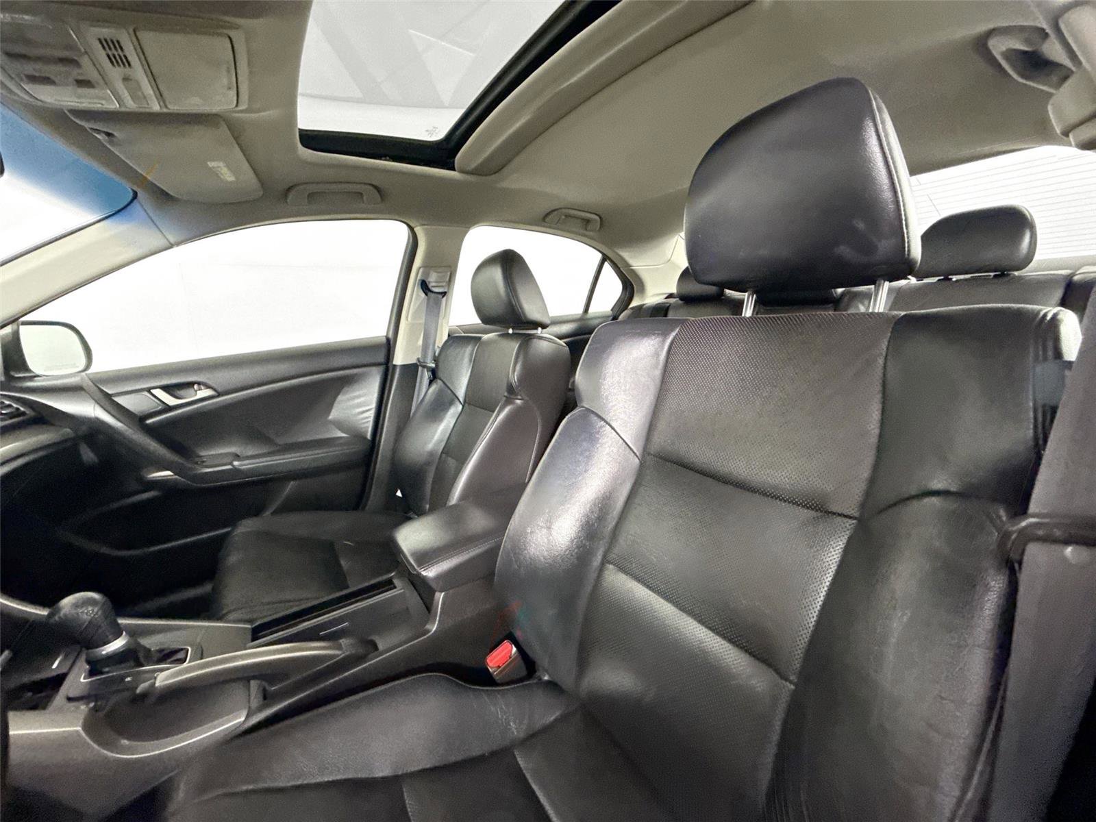 Used 2010 Acura TSX Sedan image 3