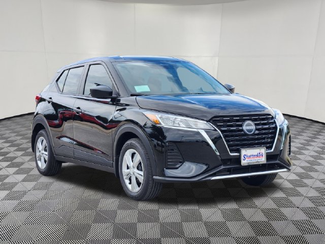 New 2025 Nissan Kicks Play S FWD image 2