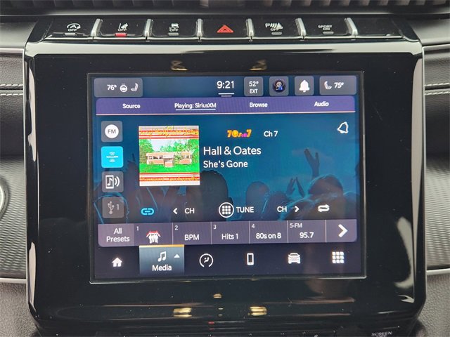 Used 2024 Jeep Grand Cherokee Altitude image 16