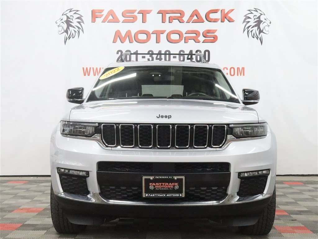 Used 2022 Jeep Grand Cherokee L Limited AWD/4WD image 2