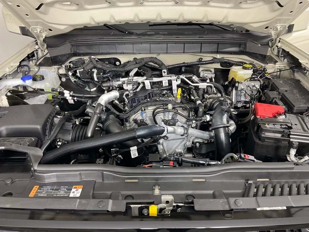 New 2026 Ford Bronco Outer Banks AWD/4WD image 9