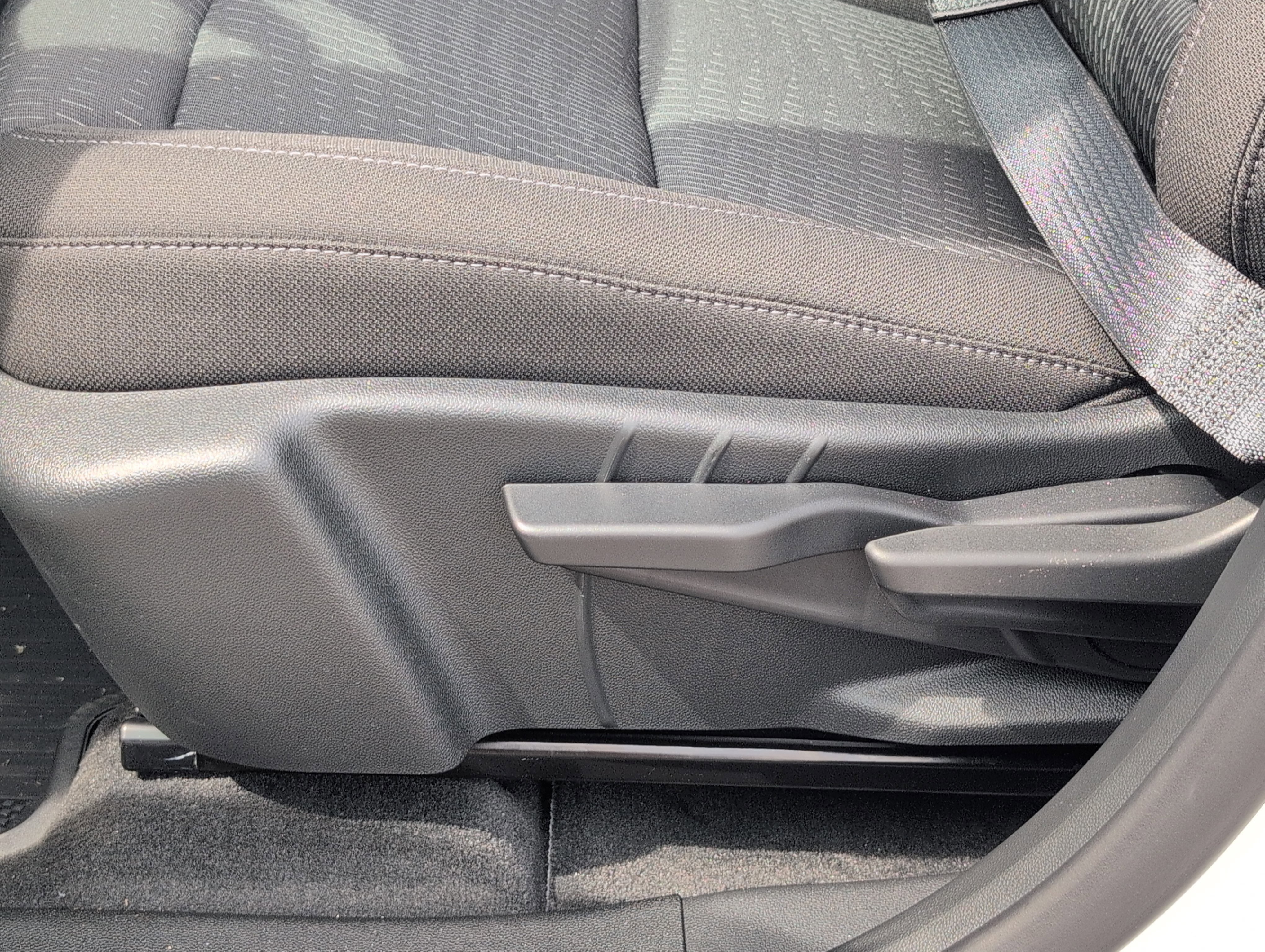 New 2026 Chevrolet Equinox LT w/ Midnight Edition FWD image 14