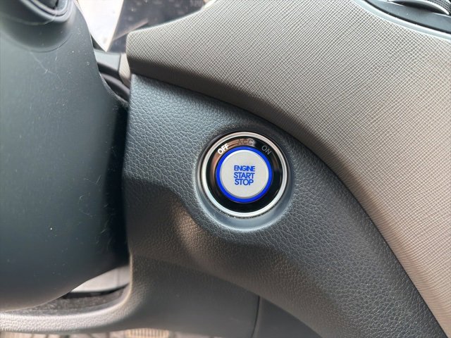 Used 2017 Hyundai Santa Fe SE w/ SE Premium Package 02 image 17