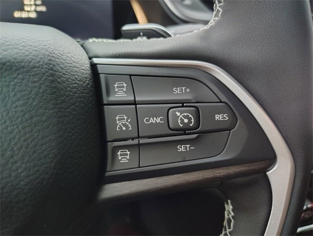 New 2025 Jeep Grand Cherokee Limited w/ Trailer Tow Package image 19