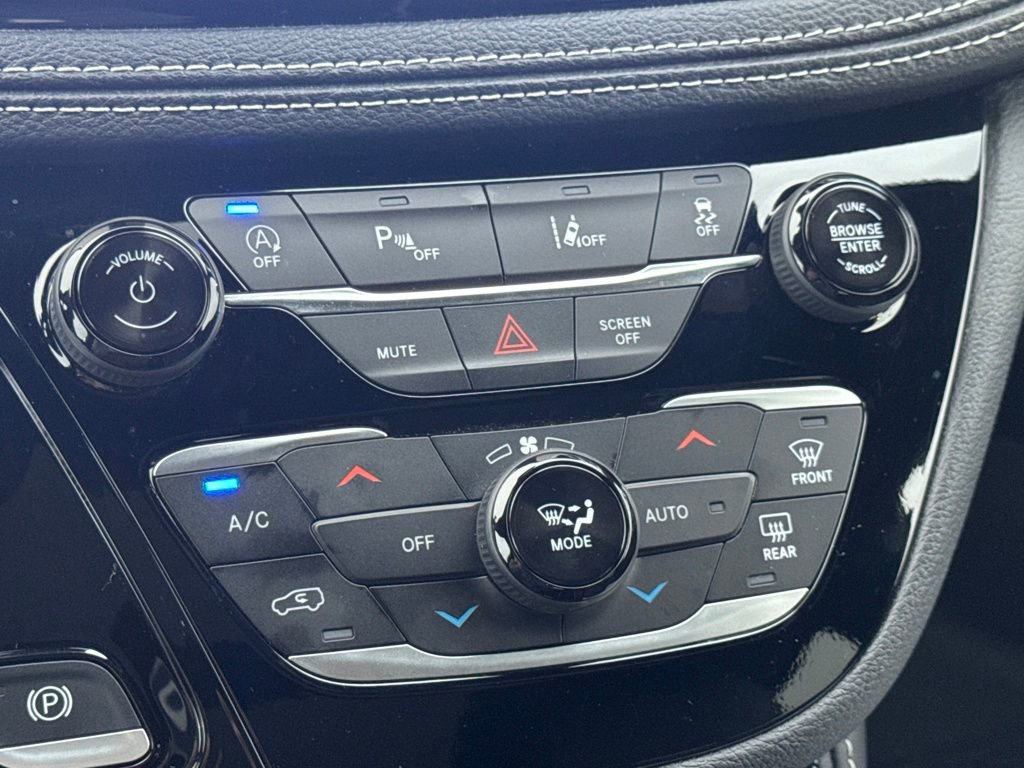 Used 2024 Chrysler Pacifica Limited w/ S Appearance Package image 51