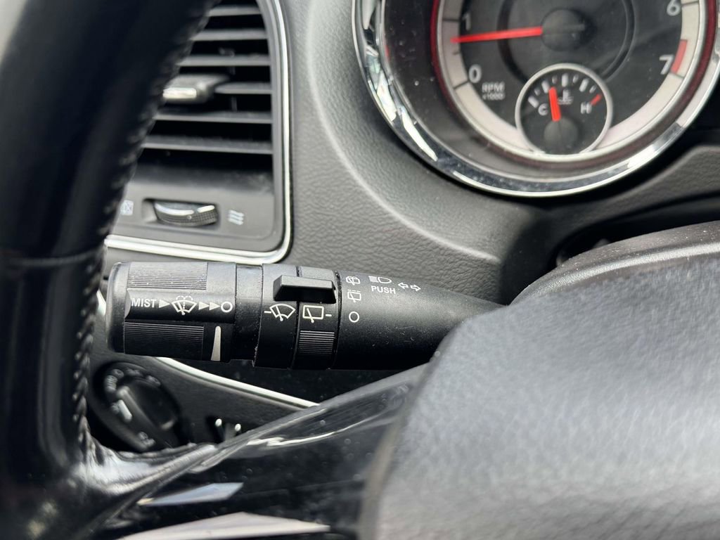 Used 2020 Dodge Grand Caravan SE image 13