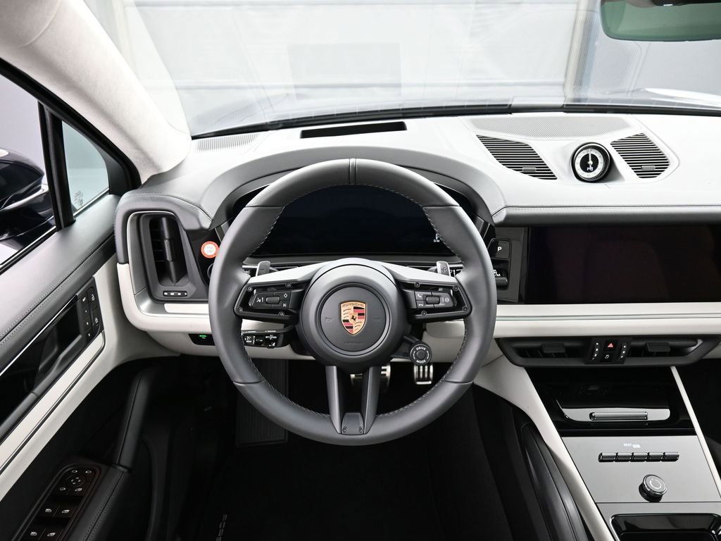 New 2026 Porsche Cayenne GTS image 19