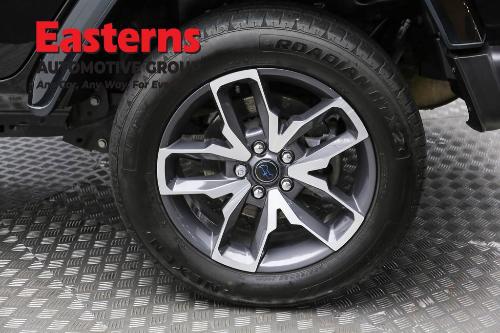 Used 2024 Jeep Wrangler Unlimited AWD/4WD image 8