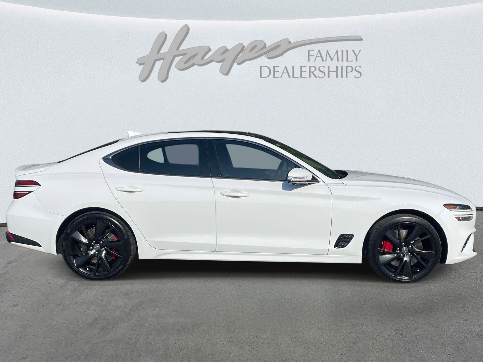 Used 2023 Genesis G70 3.3T w/ Sport Prestige Package image 2