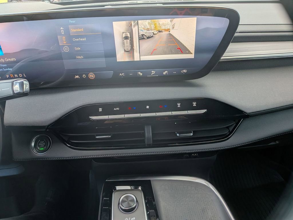 New 2026 Buick Enclave Preferred w/ Power Package AWD/4WD image 18