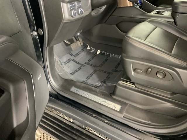 Used 2021 Chevrolet Tahoe High Country image 16