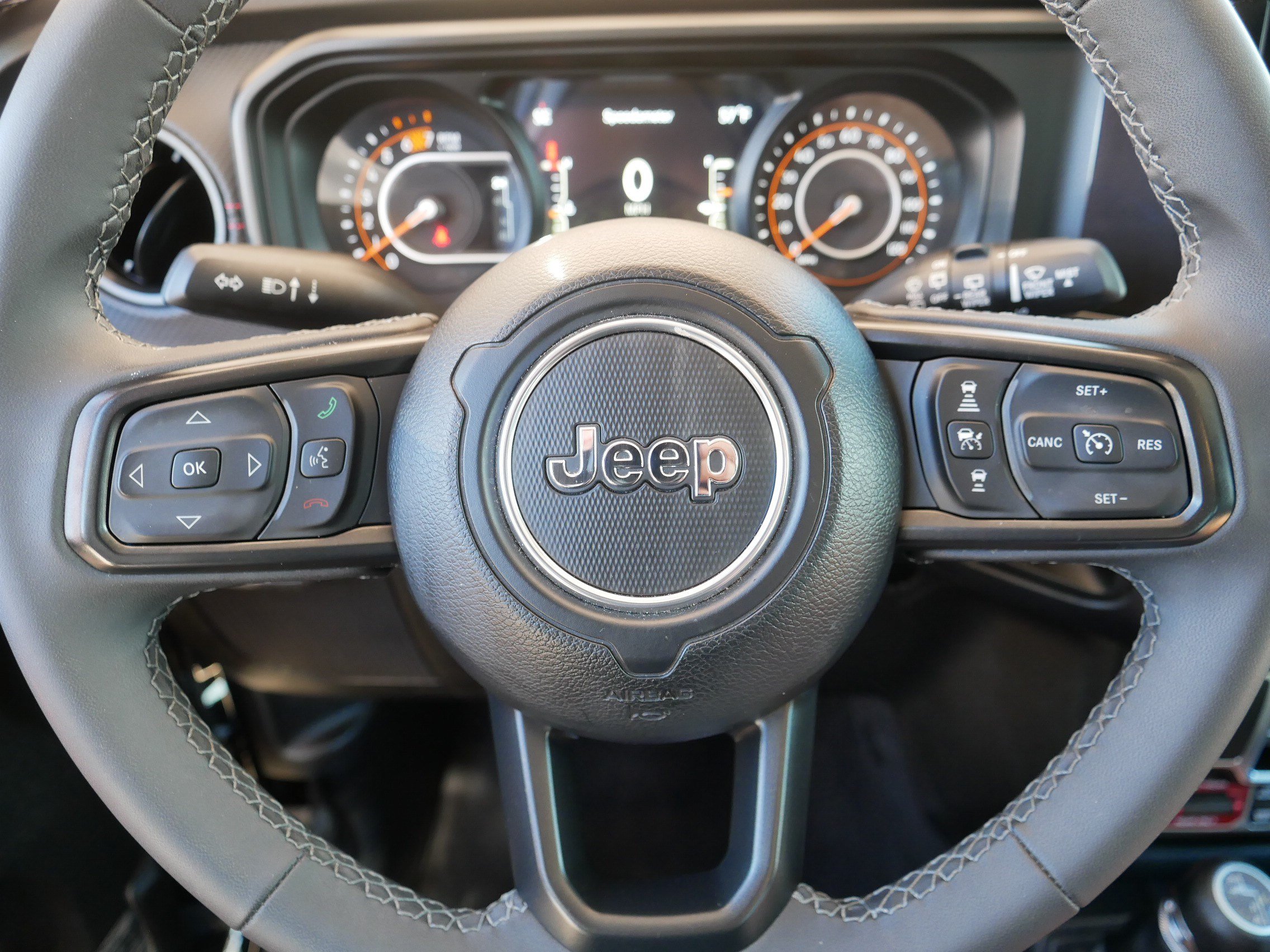 Used 2026 Jeep Wrangler Unlimited Rubicon AWD/4WD image 25