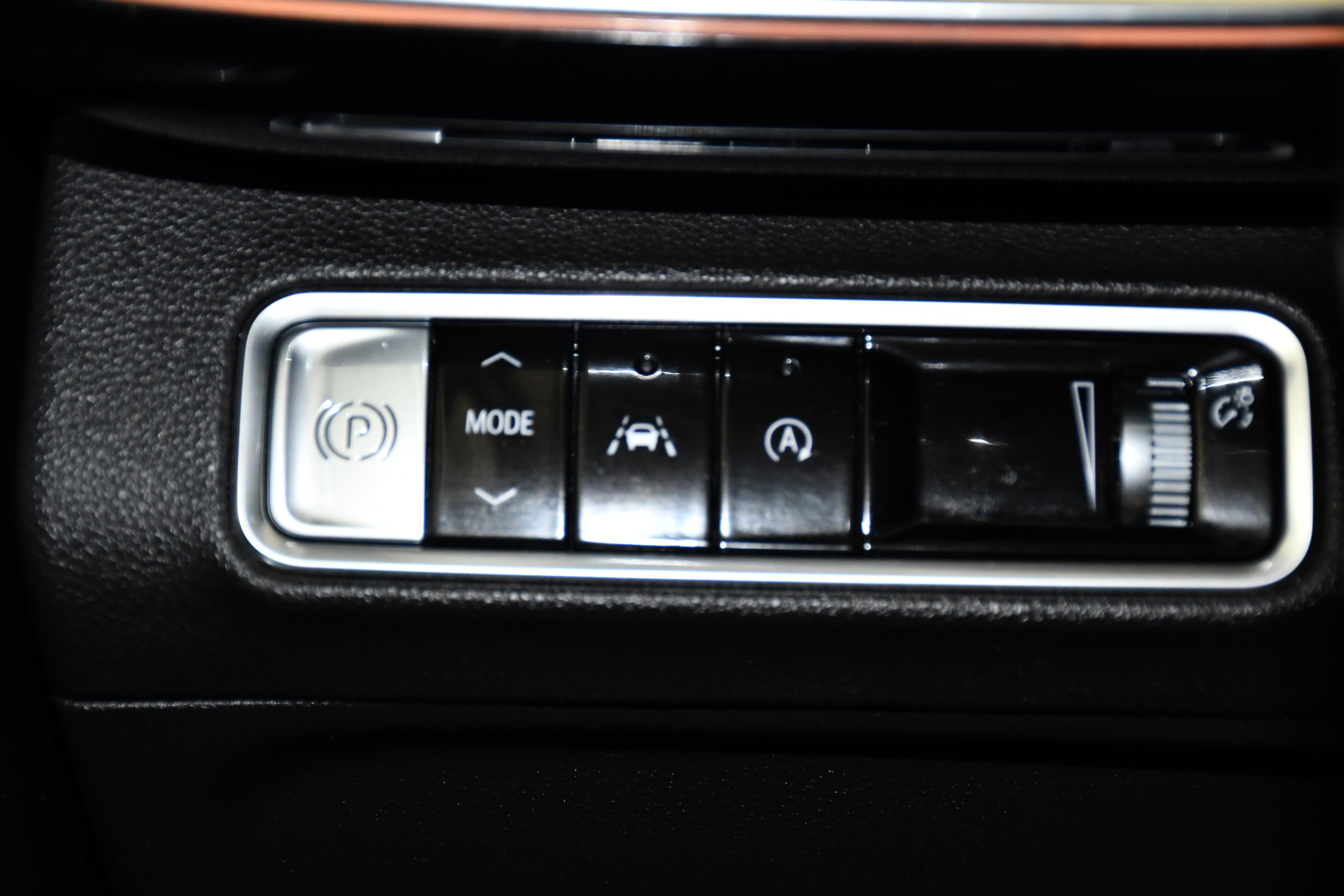 Used 2024 Buick Envision Preferred AWD/4WD image 34