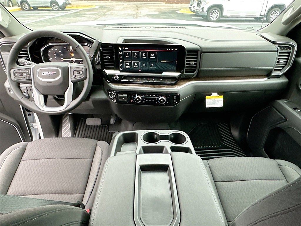 New 2026 GMC Sierra 1500 SLE image 3