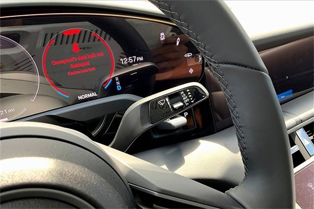 New 2025 Porsche Taycan image 36