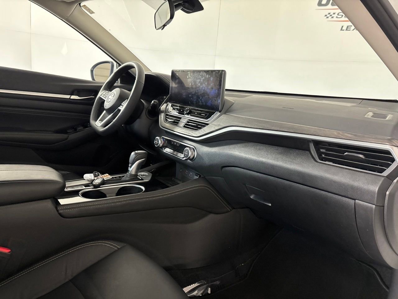 Used 2023 Nissan Altima 2.5 SL AWD/4WD image 29