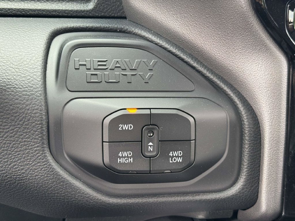 New 2026 RAM 2500 Big Horn AWD/4WD image 20