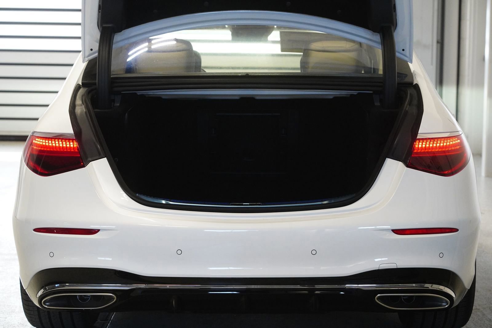 New 2026 Mercedes-Benz S 500 4MATIC image 32