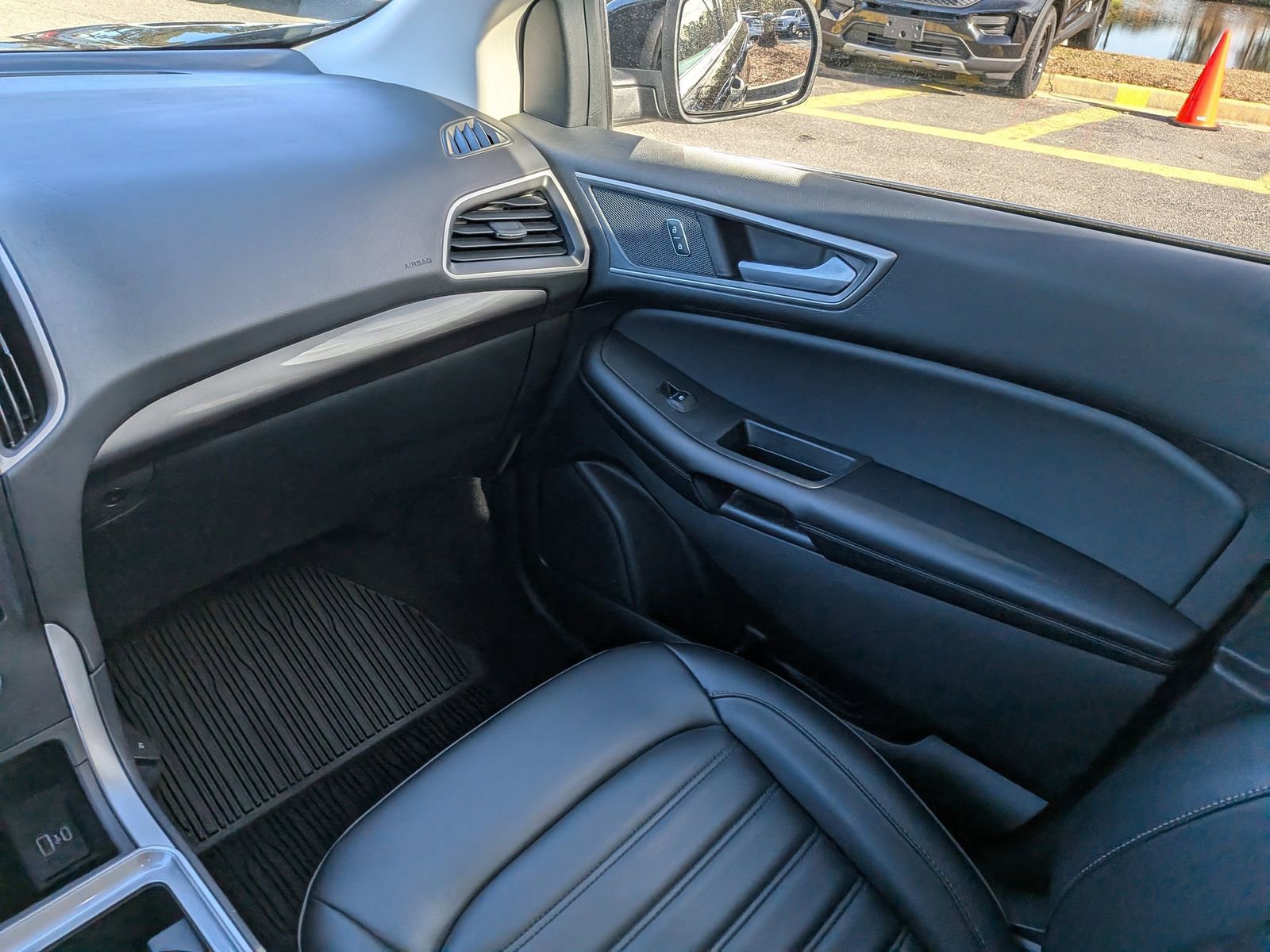 Certified 2024 Ford Edge SEL w/ Convenience Package image 19