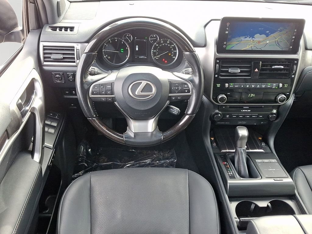 Used 2023 Lexus GX 460 Premium w/ Accessory Package image 12
